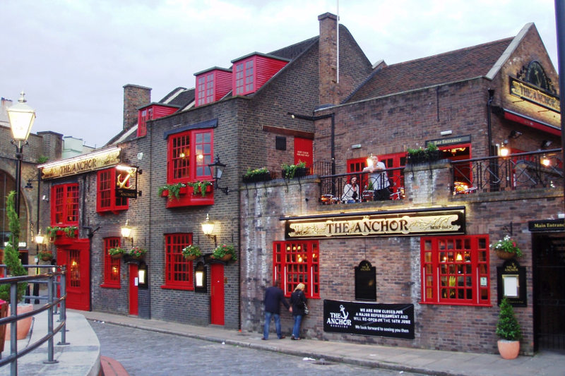 Historic London Pub Anchor