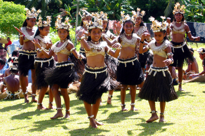 Rabi schoolchildren put on a traditional dance performance