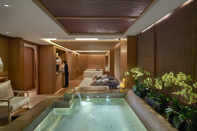 Spa Suite in Mandarin Oriental, Hong Kong 