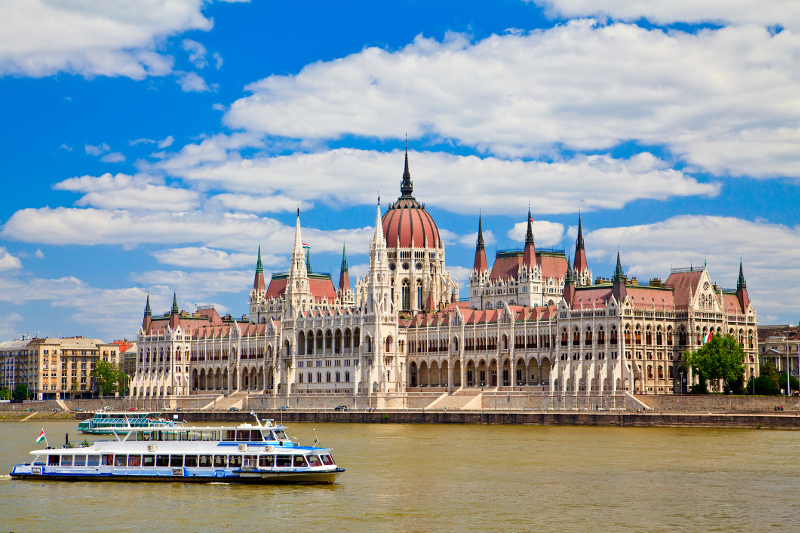 river cruise