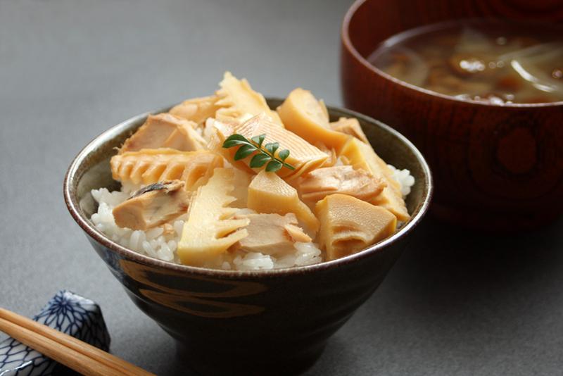 Takikomi gohan rice and bamboo