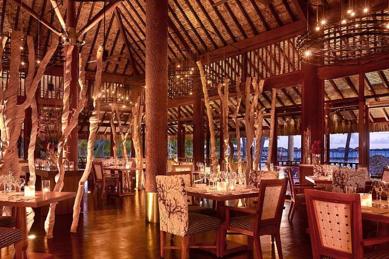 Four Seasons Bora Bora Restaurant