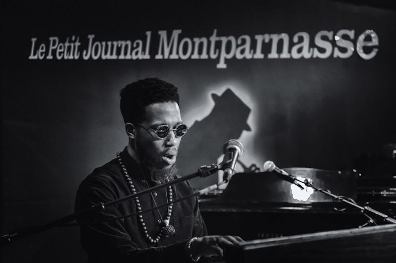 Le Petit Journal Montparnasse dinner theatre in Paris