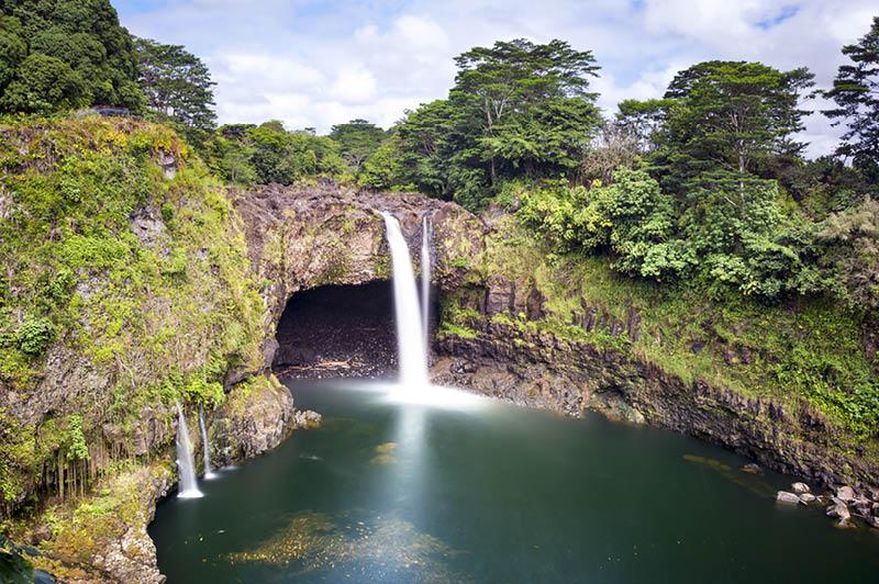 Rainbow Falls in Hilo, Hawaii Rainbow Falls in Hilo, Hawaii