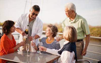 Singles mingle on cruise ship
